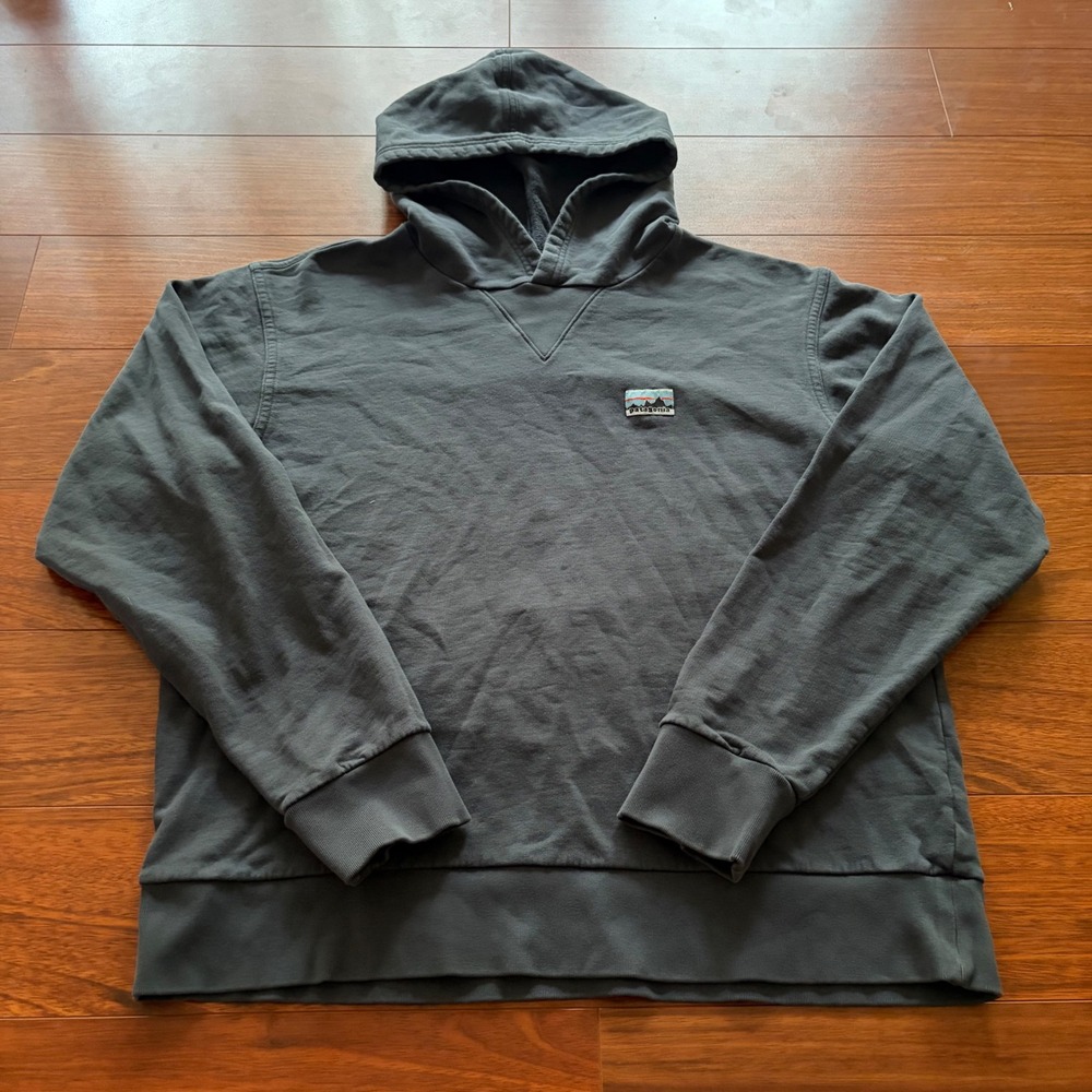 Patagonia P-6 Label French Terry Pullover Hoodie Charcoal Grey Small Streetwear